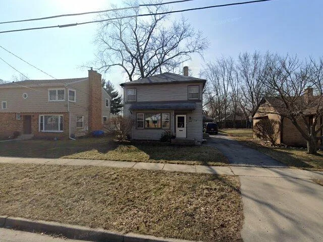 House image located at Elgin, IL 60120