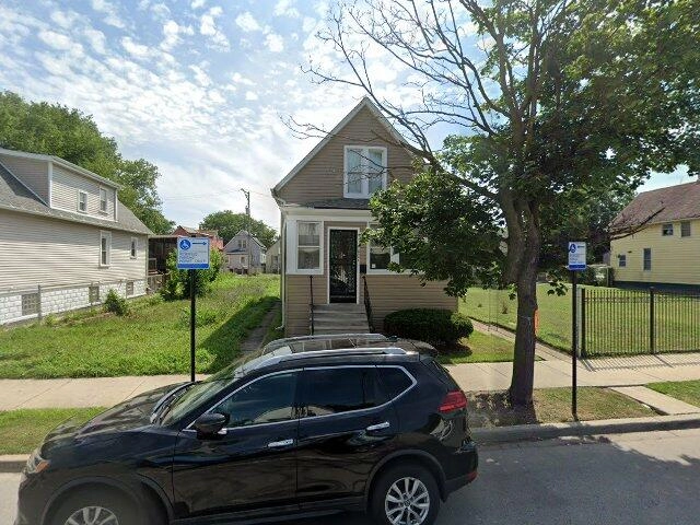 House image located at Chicago, IL 60628