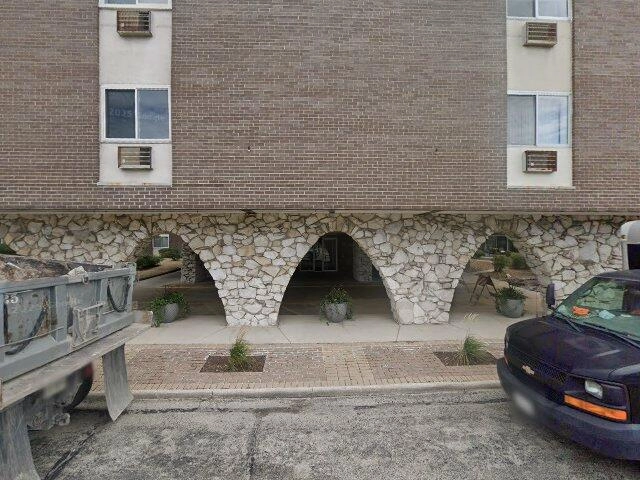 House image located at Lombard, IL 60148