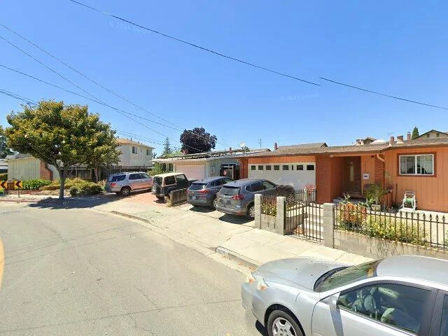 House image located at Hayward, CA 94545