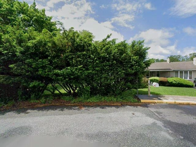 House image located at Big Island, VA 24526