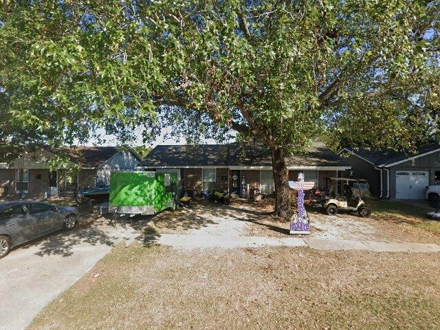 House image located at Port Neches, TX 77651