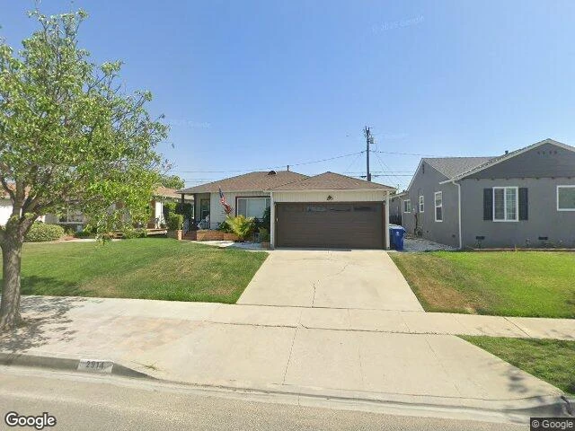 House image located at Lakewood, CA 90712