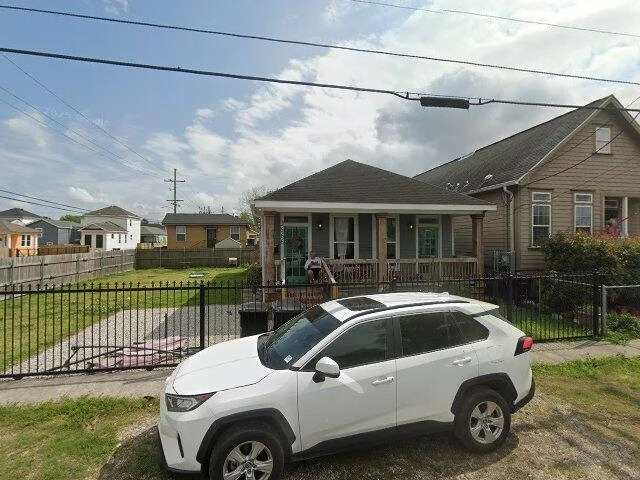 House image located at New Orleans, LA 70117