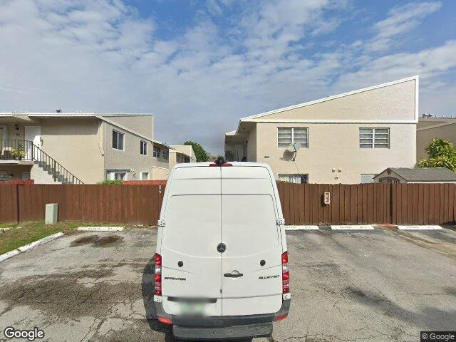 House image located at Miami, FL 33193