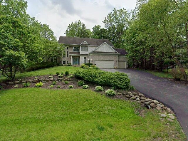 House image located at Roscoe, IL 61073