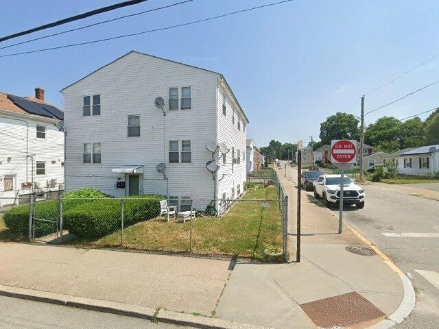 House image located at Saint Paul, MN 55103