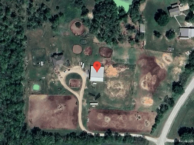 House image located at Tonganoxie, KS 66086