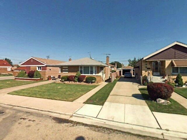 House image located at Chicago, IL 60652