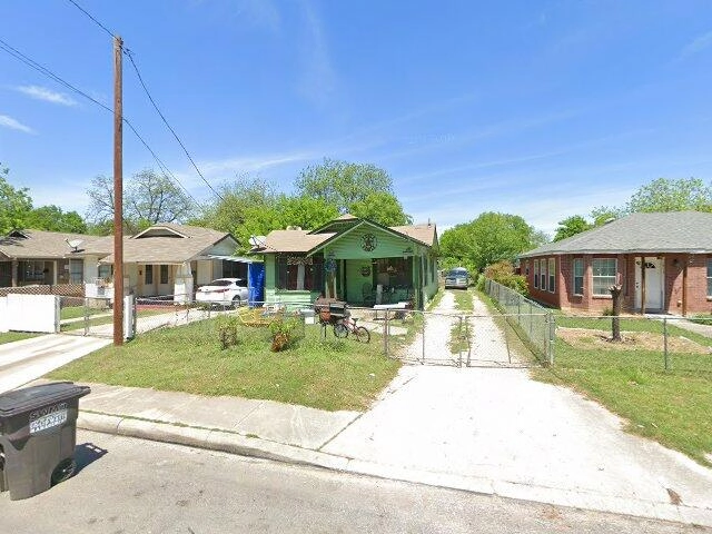 House image located at San Antonio, TX 78207