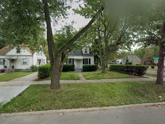 House image located at Harper Woods, MI 48225