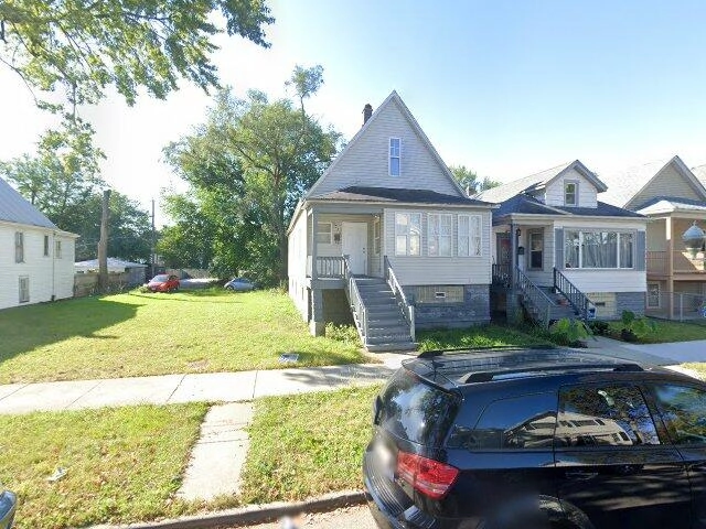 House image located at Chicago, IL 60617