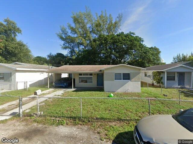 House image located at Hallandale, FL 33009