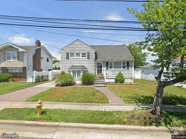 House image located at Freeport, NY 11520