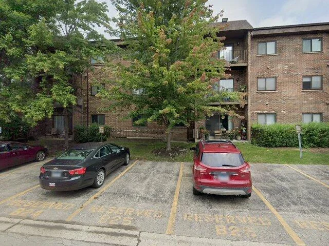 House image located at Glenview, IL 60025