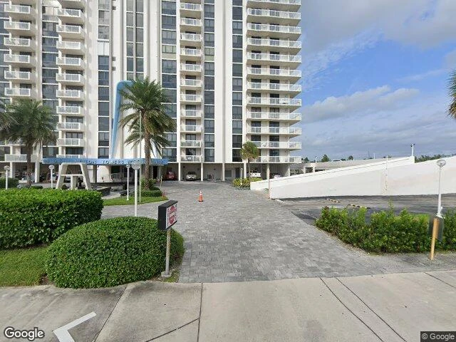 House image located at Hollywood, FL 33019