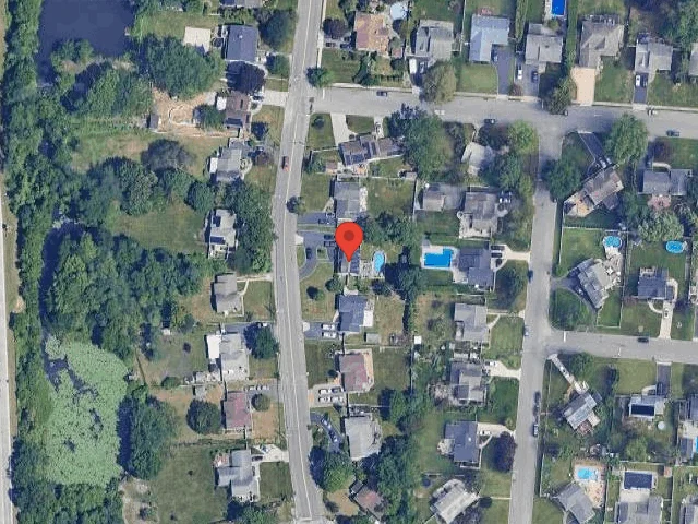 House image located at West Islip, NY 11795