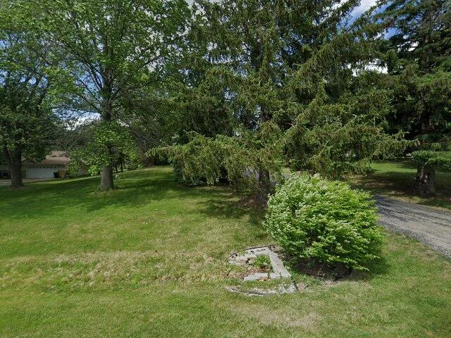 House image located at Muscatine, IA 52761