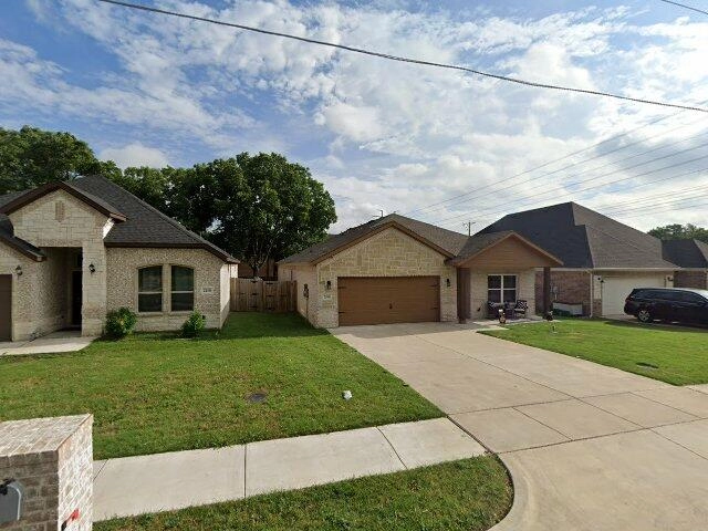 House image located at Grand Prairie, TX 75051