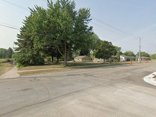 House image located at Willmar, MN 56201