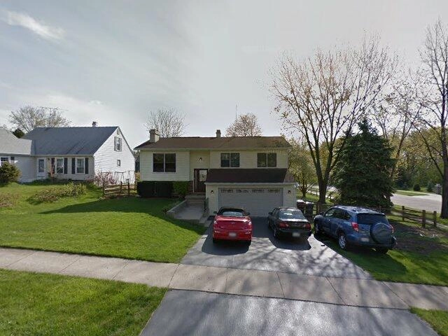 House image located at Grayslake, IL 60030