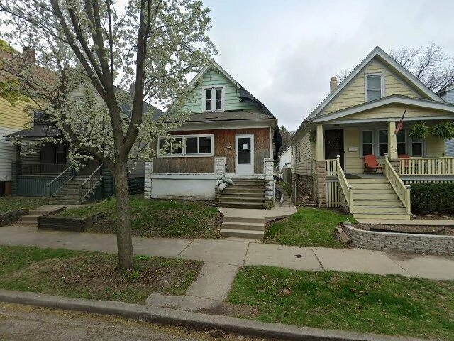 House image located at Milwaukee, WI 53208