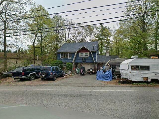 House image located at Highland Lakes, NJ 07422