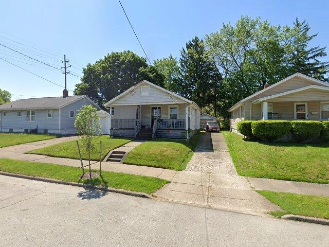 House image located at Akron, OH 44301