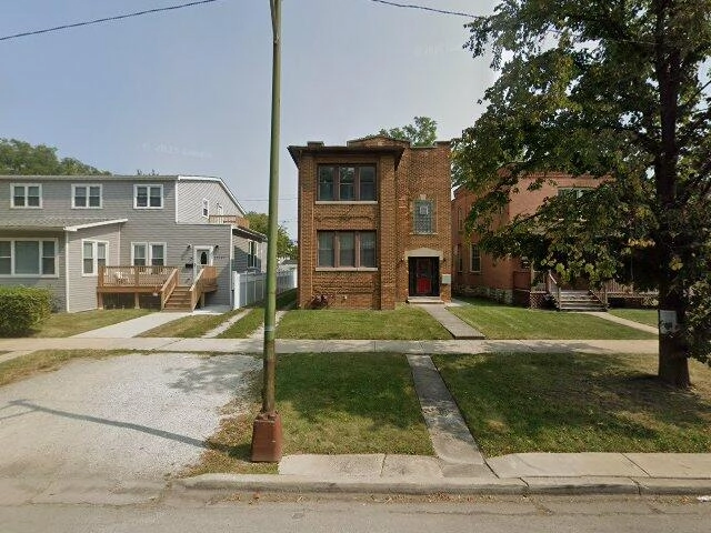 House image located at Chicago, IL 60643