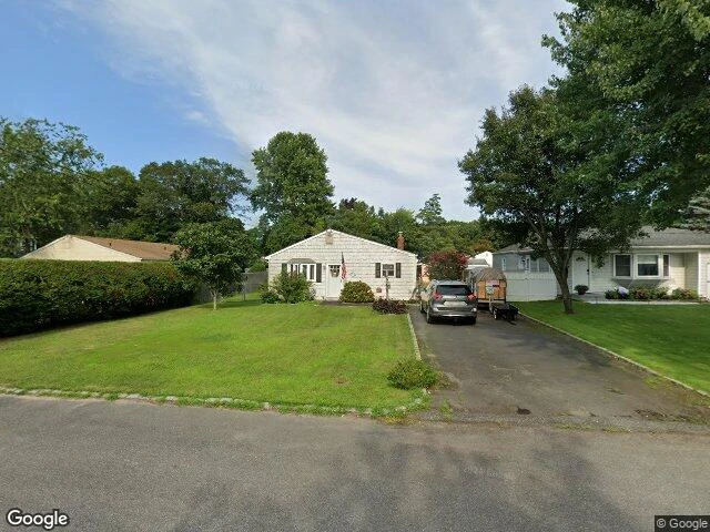 House image located at Calverton, NY 11933