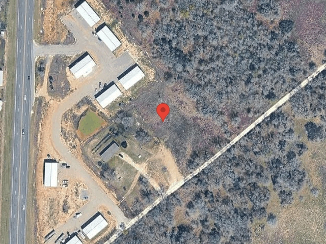 House image located at Luling, TX 78648