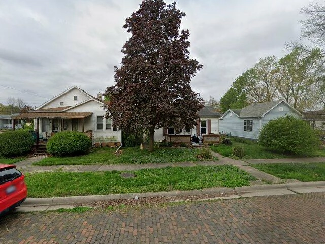 House image located at Lincoln, IL 62656