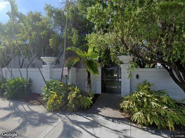 House image located at Miami, FL 33180