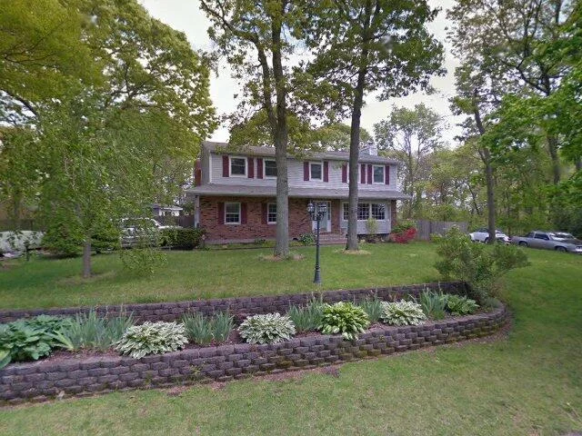 House image located at Farmingville, NY 11738