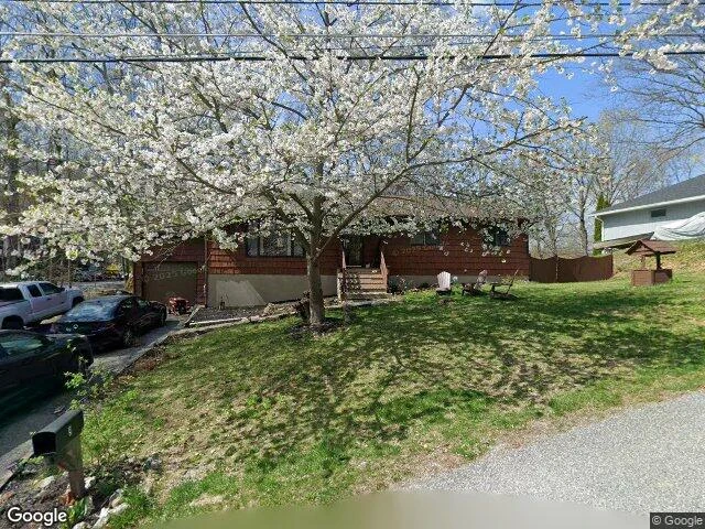 House image located at Highland Lakes, NJ 07422