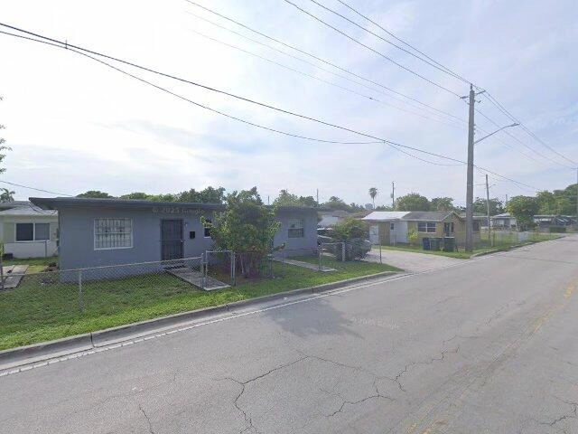 House image located at Hallandale, FL 33009