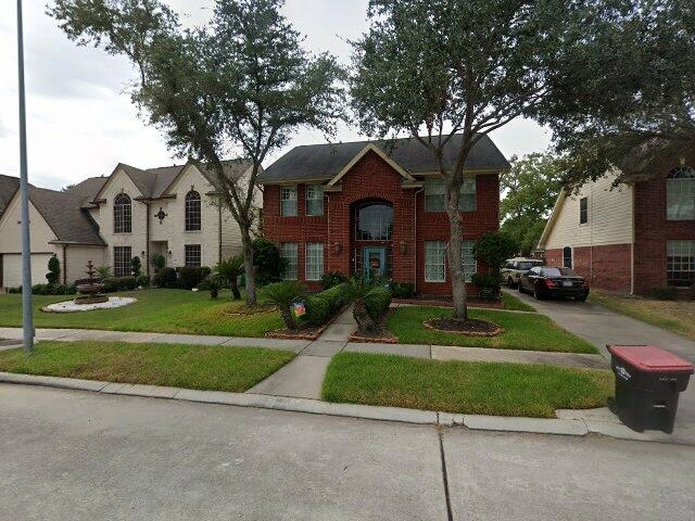 House image located at Houston, TX 77014