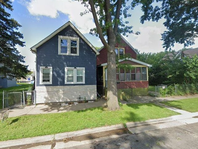 House image located at Saint Paul, MN 55117