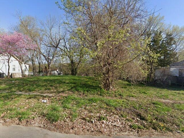 House image located at Saint Joseph, MO 64501