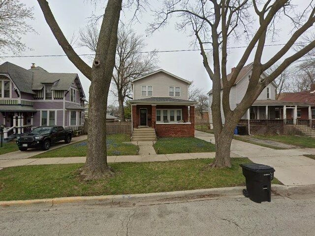 House image located at Chicago, IL 60643