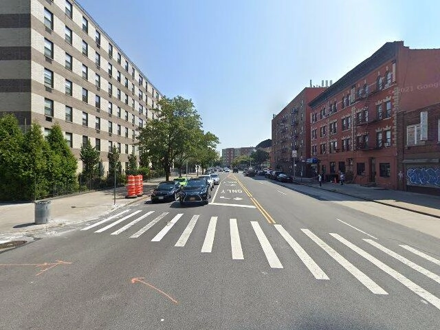 House image located at Pewaukee, WI 53072