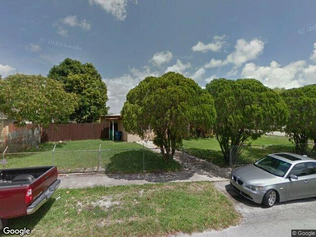 House image located at Miami, FL 33169
