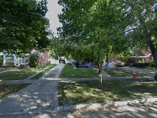 House image located at Allen Park, MI 48101