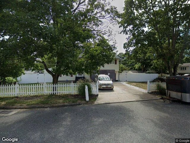 House image located at West Babylon, NY 11704