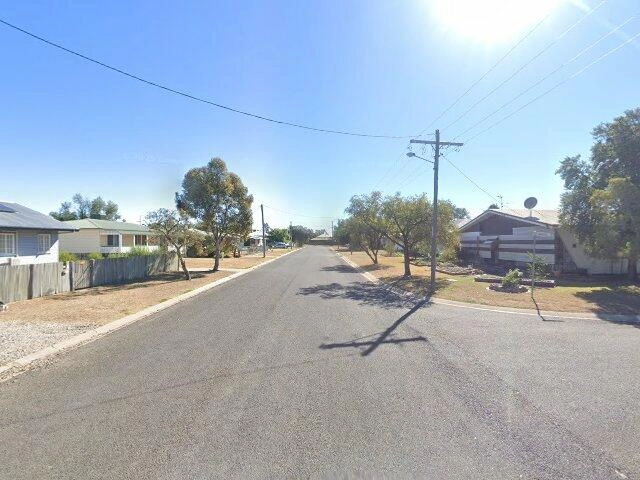 House image located at Saginaw, MI 48602