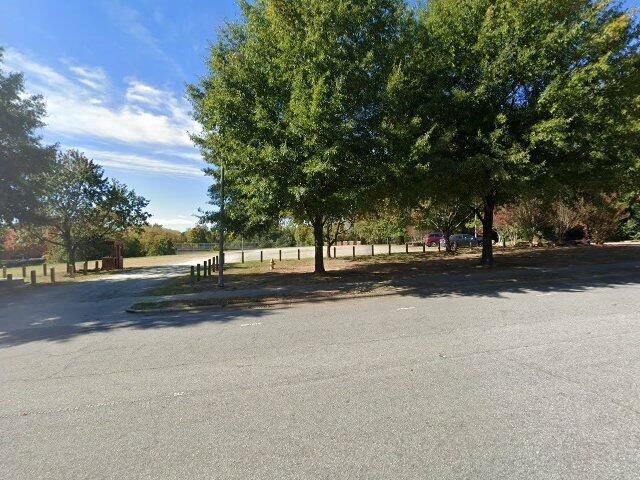 House image located at Garden City, MI 48135