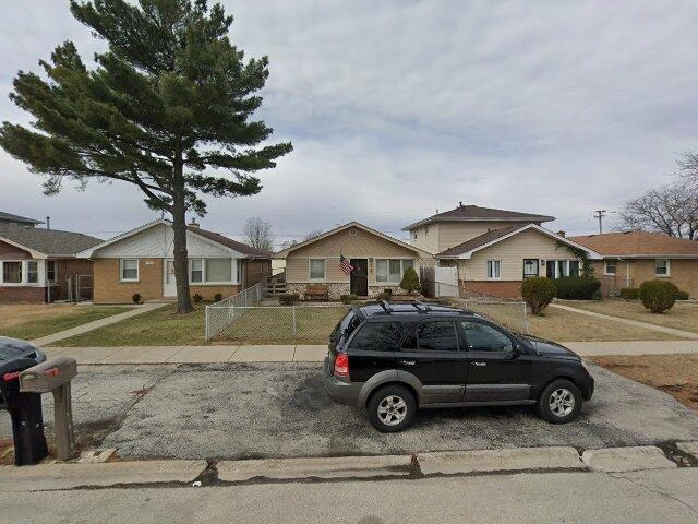 House image located at Burbank, IL 60459