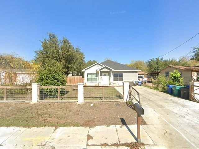 House image located at San Antonio, TX 78221