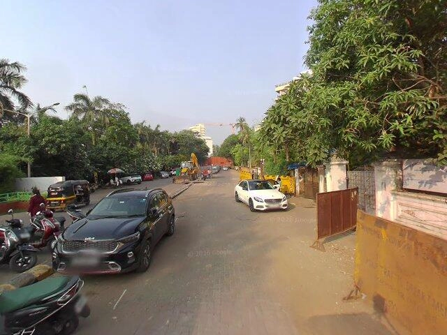 House image located at Trenton, MI 48183