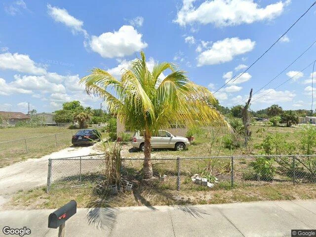 House image located at Alva, FL 33920